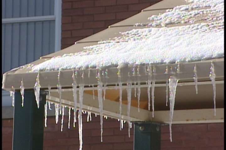 MINIMA absolută a iernii. MINUS 31 de grade Celsius la Întorsura Buzăului
