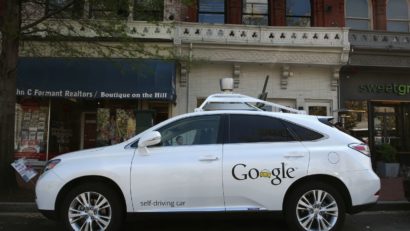 Google a finalizat prototipul mașinii care nu are nevoie de șofer!