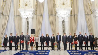 Noul GUVERN, amânat pentru miercuri dimineaţa