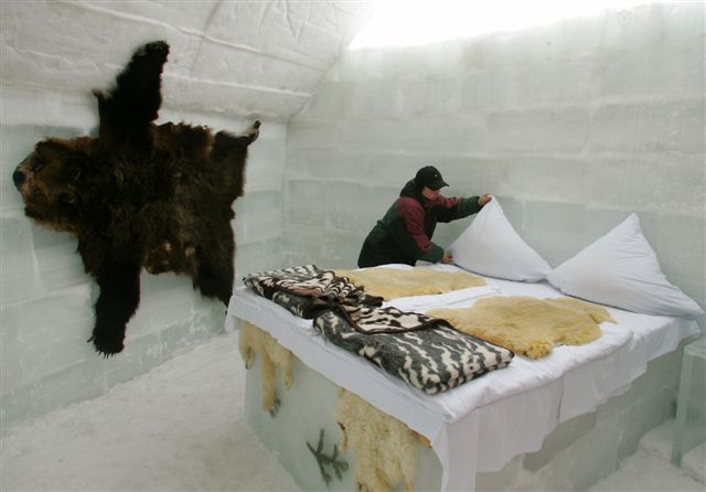 Începe construcția hotelului de gheață de la Bâlea