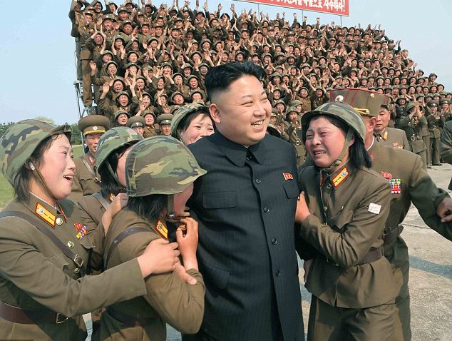 Nord-coreenii care au acelaşi nume ca liderul Kim Jong-un, invitaţi să şi-l schimbe
