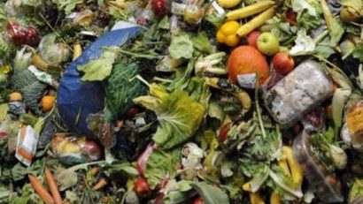 Când umplem coşurile în supermarket ne gândim şi câtă mâncare aruncăm ?