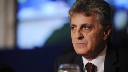 Ministrul Apărării: De Ziua Naţională, se cuvine să aducem un pios omagiu celor căzuţi în luptă