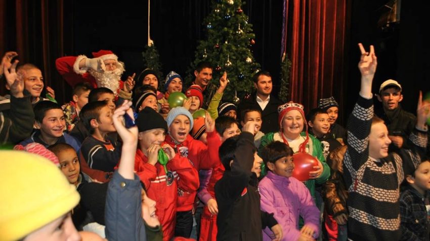 Biserica face daruri copiilor nevoiaşi din judeţul Constanţa