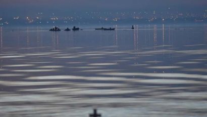Ultimele rămăşiţe ale elicopterului prăbuşit în lacul Siutghiol scoase la suprafaţă