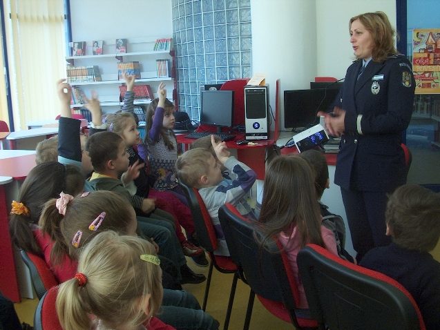 Acţiuni de prevenire a criminalităţii, la cel mai mare mall din Constanţa