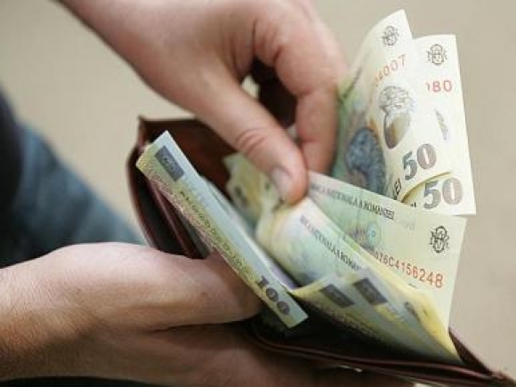 Profesorii tulceni încă nu şi-au primit drepturile câştigate în instanţă