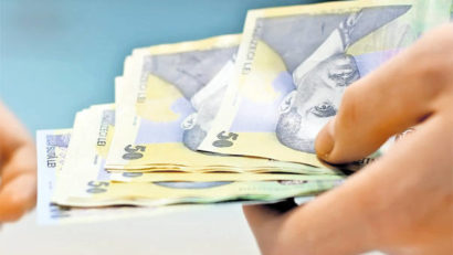 Salariul mediu a crescut în octombrie cu 7 lei