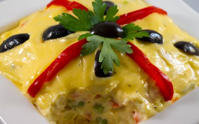 Este ora mesei. Poftă bună şi atenţie la combinaţiile care vă pot trimite la Urgenţă!