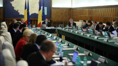 Şedinţă specială la Guvern, pentru aprobarea bugetului pe 2015
