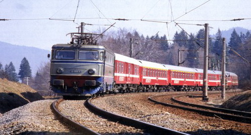 Noul mers al trenurilor intră în vigoare