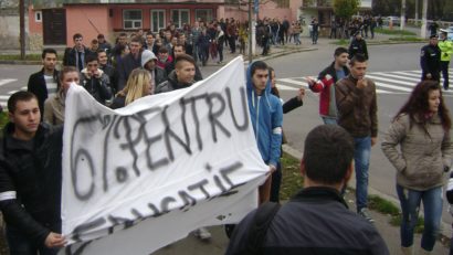 Studenţii de la Universitatea Maritimă Constanţa ar putea ieşi din nou în stradă