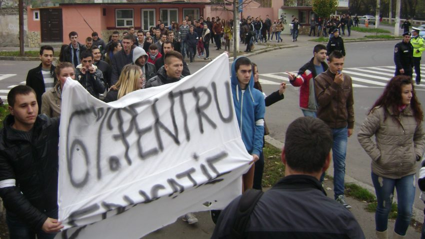 Studenţii de la Universitatea Maritimă Constanţa ar putea ieşi din nou în stradă