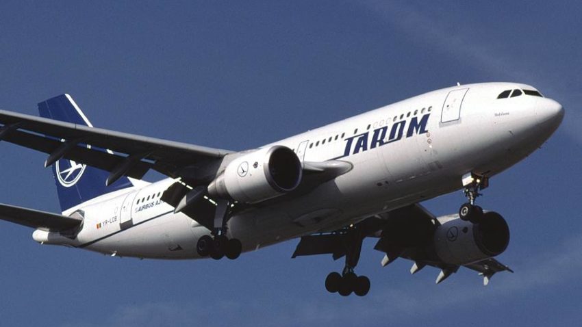 Angajații Tarom ar putea intra în grevă