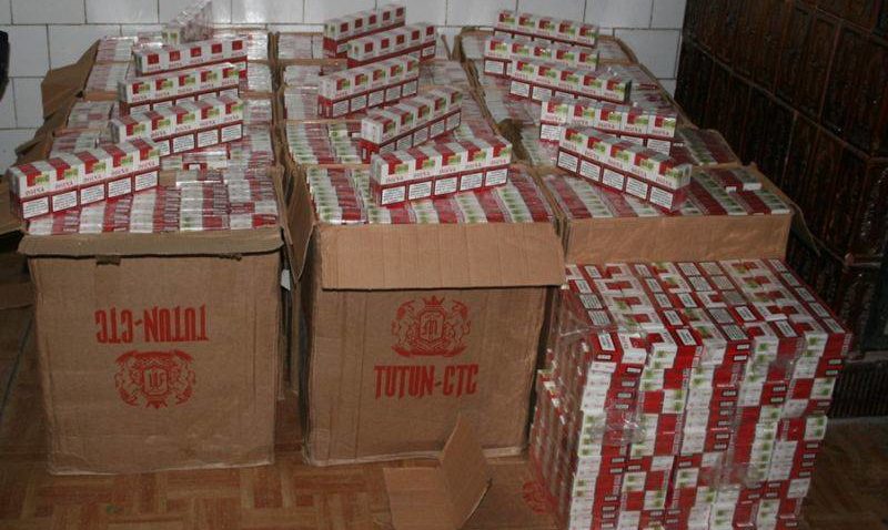 Primari cercetați în cazul de contrabandă cu țigări în care au fost făcute 245 de percheziții