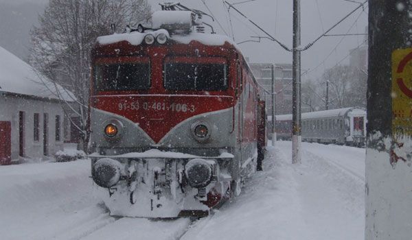 Reduceri la Trenurile Zăpezii: cât îi costă pe constănţeni un drum până la Sinaia