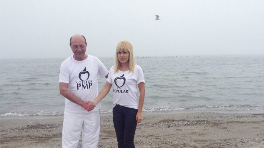 Preşedintele Băsescu, invitat să se alăture Partidului Mişcarea Populară, condus de Elena Udrea