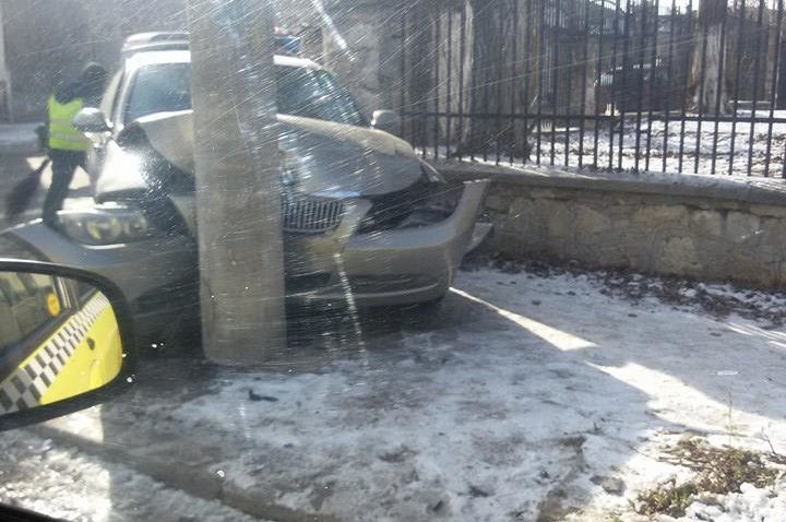Accident de circulaţie în zona bisericii Sf. Gheorghe din Constanţa