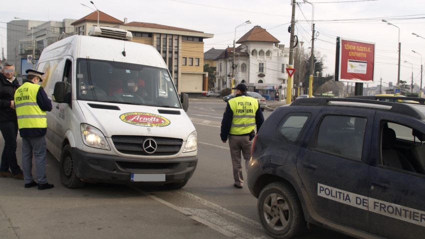 Captură RECORD: O tonă şi jumătate de peşte din speciile calcan şi rechin a fost confiscată
