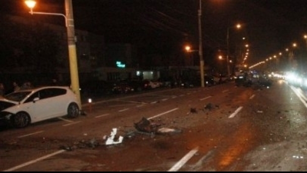 Cinci răniţi într-o coliziune violentă pe bulevardul Mamaia