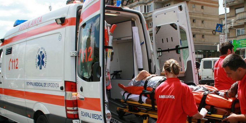 Un elev de la Liceul Telecom Constanţa şi-a băgat un coleg în spital