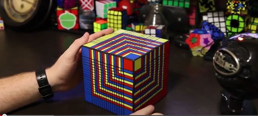 (VIDEO) Cum să rezolvi cel mai complex cub Rubik din lume