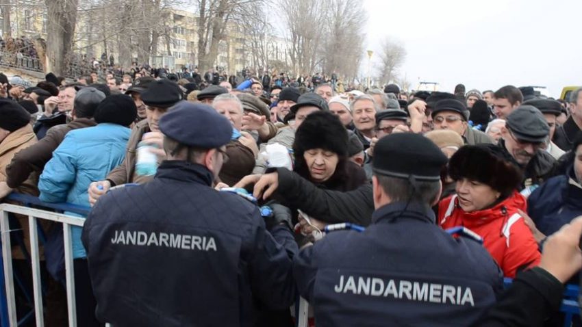 Sfaturi de la jandarmii tulceni pentru credincioşii care merg la Sărbătoarea Bobotezei