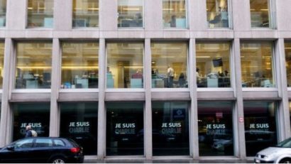 Redacţia unui ziar bruxelles, evacuată, în urma unei ameninţări cu bombă