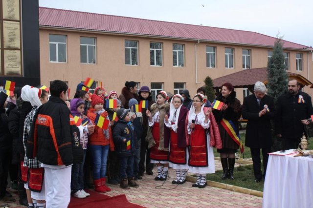 Autorităţile se întrec în organizarea Zilei Unirii Principatelor