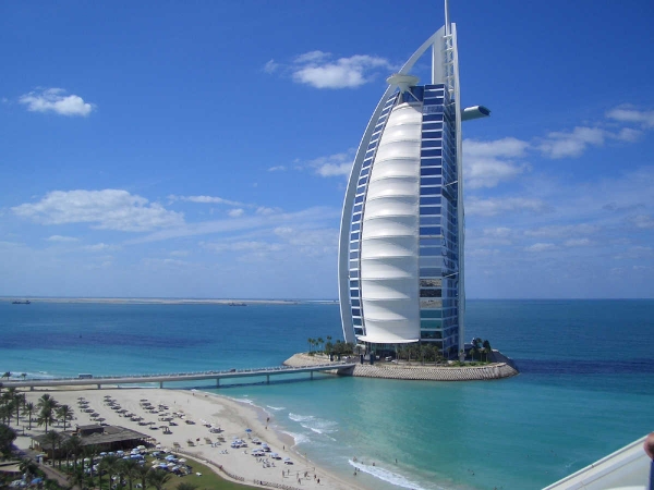 S-a dublat numărul turiștilor români în Dubai