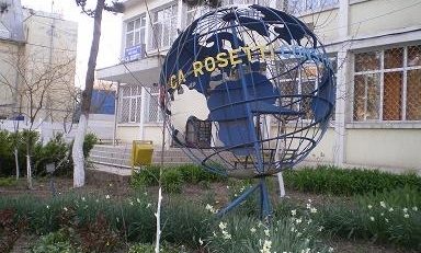 Au dat TUNUL în toiul nopţii. Furt de calculatoare la Liceul Tehnologic C.A. Rosetti din Constanţa
