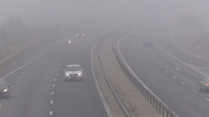 INFOTRAFIC: Vizibilitate redusă, din cauza ceții, pe Autostrada Soarelui
