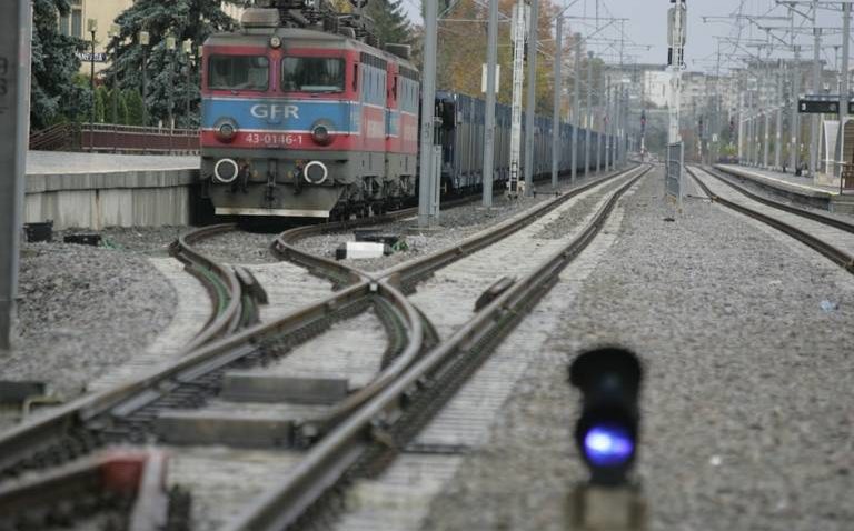 Poliţiştii de la Transporturi au recuperat 20 de tone de fier furat din infrastructura feroviară