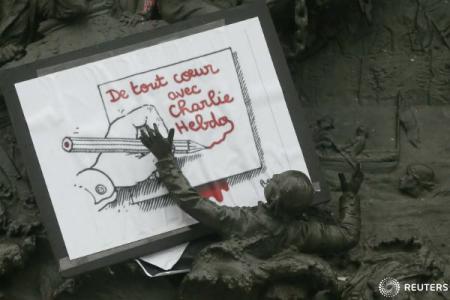 Următorul număr al revistei CHARLIE HEBDO va apărea într-un milion de exemplare