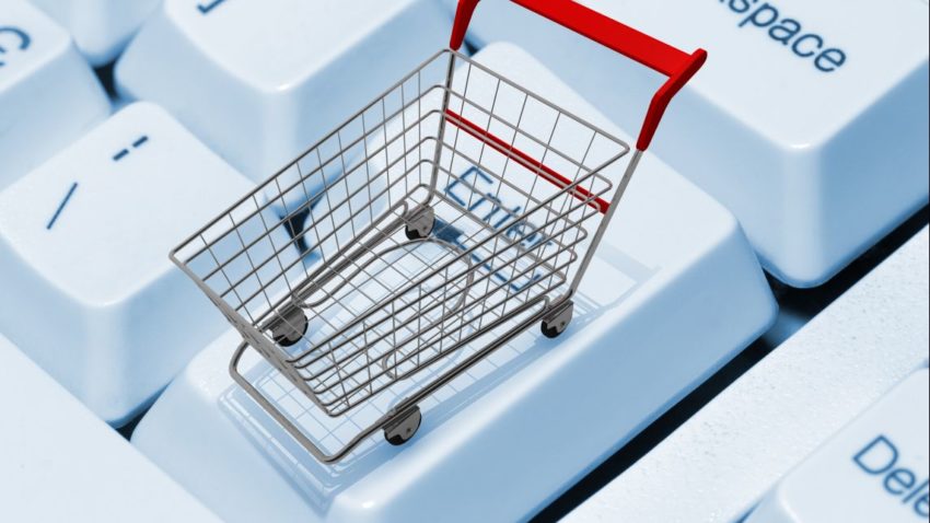 Cum putem preveni „ţepele” în comerţul online