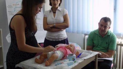 Cursuri gratuite pentru viitoarele mămici din Constanţa