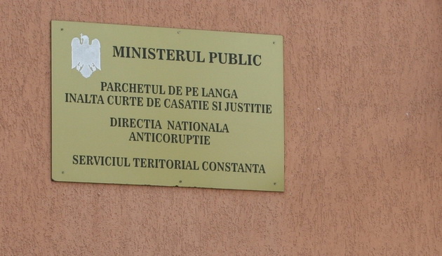 Medicii MARIUS MILITARU și DORIN și NICOLETA ARHIRE, trimiși în judecată