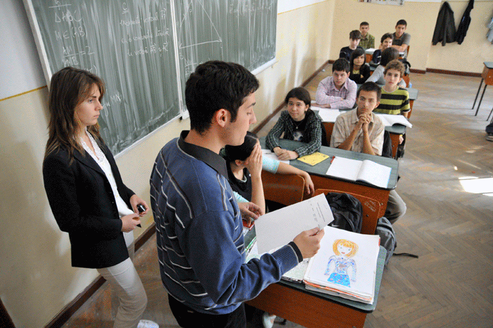 Noul regulament școlar contestat de Consiliul Naţional al Elevilor