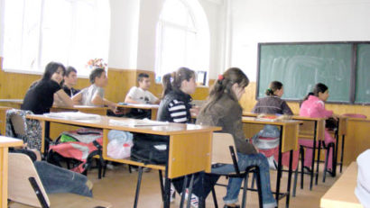 Elevii se pregătesc să intre în vacanţă- iată calendarul şcolar pentru 2015