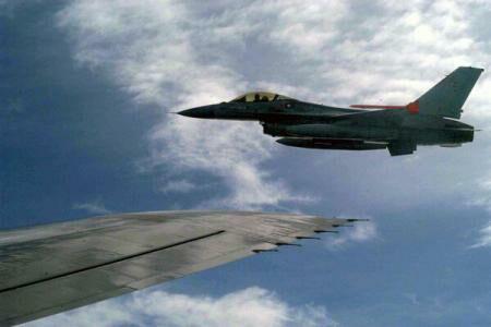 Avioane de luptă F-16 au escortat două aeronave de pasageri după o amenințare cu bombă la Atlanta