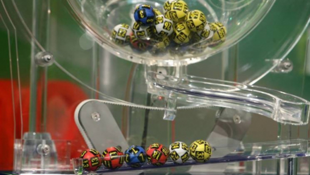 Mâine puteţi câştiga peste un milion de euro la Loto 6/49
