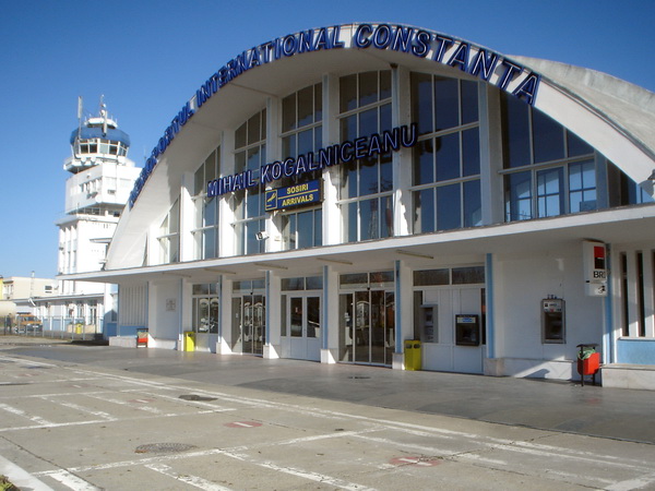 Traficul pe aeroportul M. Kogălniceanu s-a dublat. Zborurile militare deţin ponderea principală