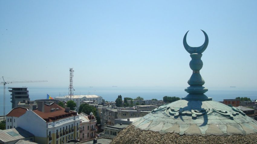 (AUDIO) Comunitatea musulmană din Constanţa, îngrijorată de efectele atentatelor din Franţa