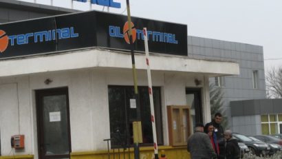 DEMISIE în bloc la Oil Terminal