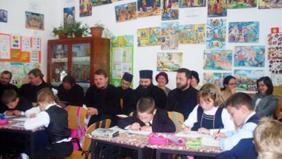 Elevii vor depune cereri în scris dacă vor să participe la ora de Religie