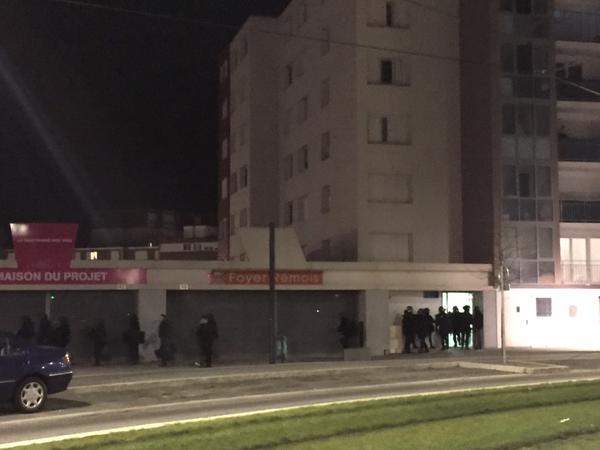 (FOTO) UPDATE Trupele speciale franceze, pe urmele atacatorilor