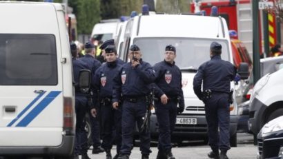 Nou incident armat în regiunea pariziană: Doi poliţişti au fost răniţi