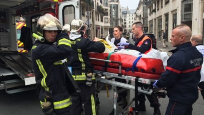 Încă o victimă în atacurile de azi din Paris: poliţista rănită astăzi A DECEDAT!