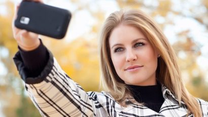 Cum să-ţi faci selfie-ul perfect: obiect de studiu la o facultate din Londra!