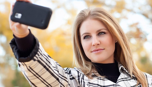 Cum să-ţi faci selfie-ul perfect: obiect de studiu la o facultate din Londra!